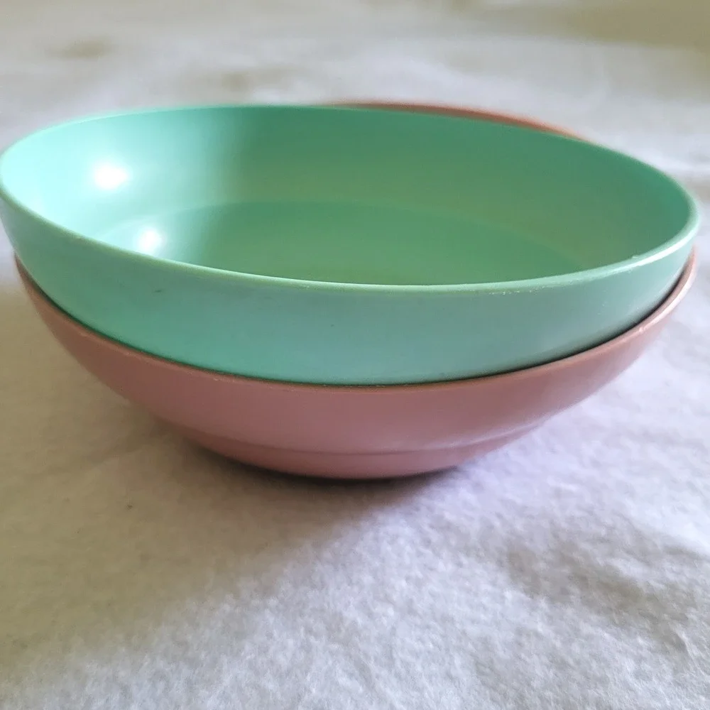 Vintage Tupperware Cereal Bowls Set of 2 Pink & Mint Green 155-26 155-78 USA